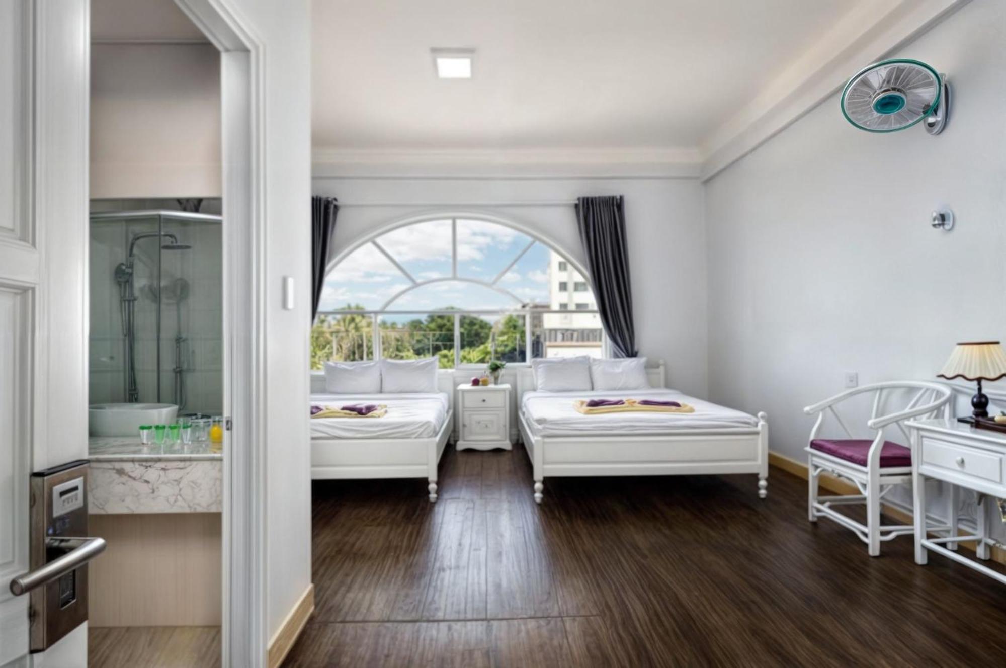 Cct Luxury Hotel Nha Trang Exterior photo