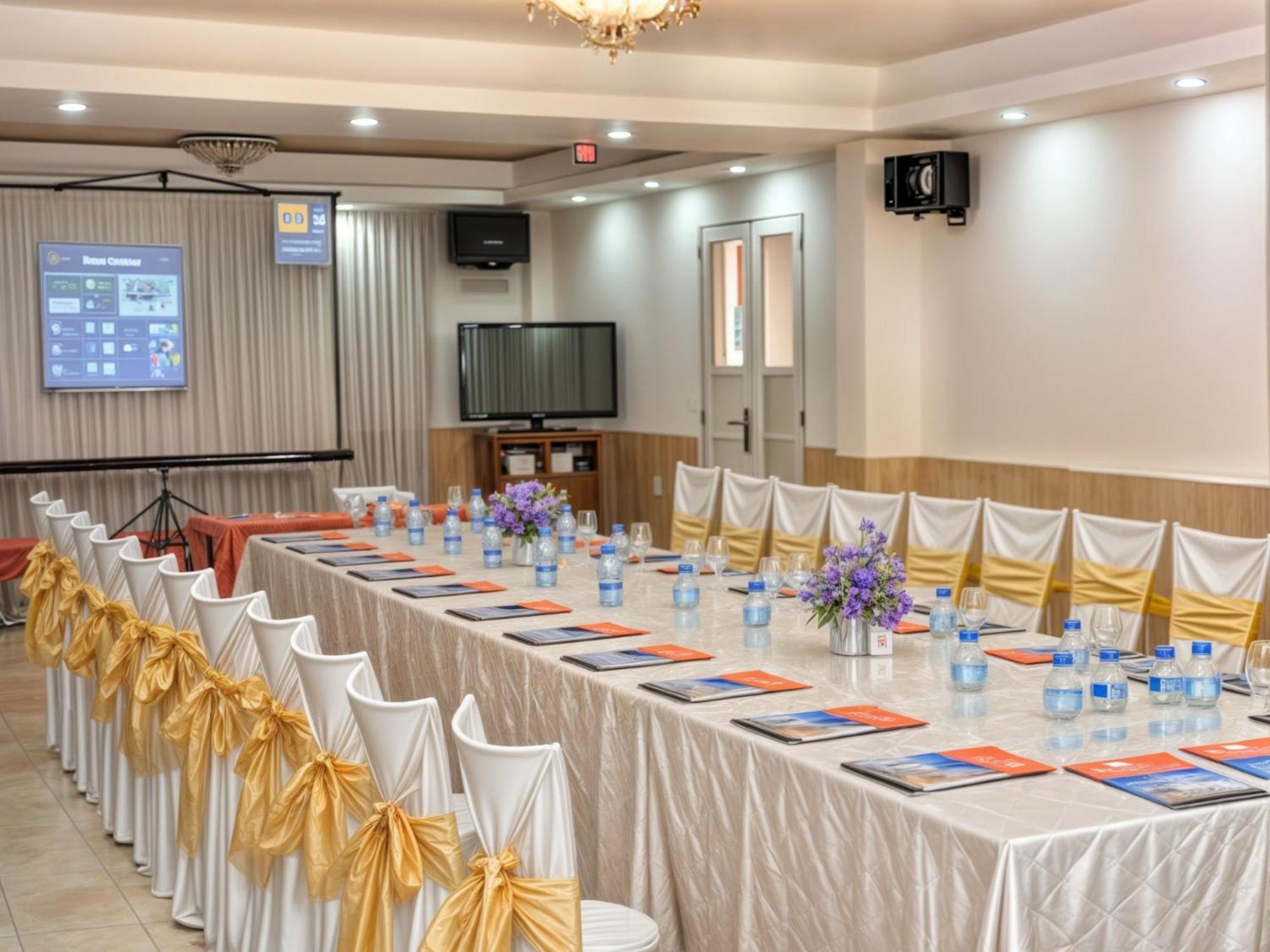 Cct Luxury Hotel Nha Trang Exterior photo